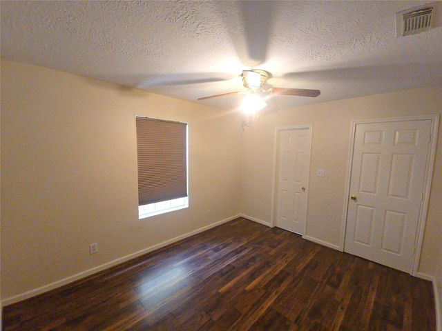 409 Commerce Street, Tomball, TX 77375