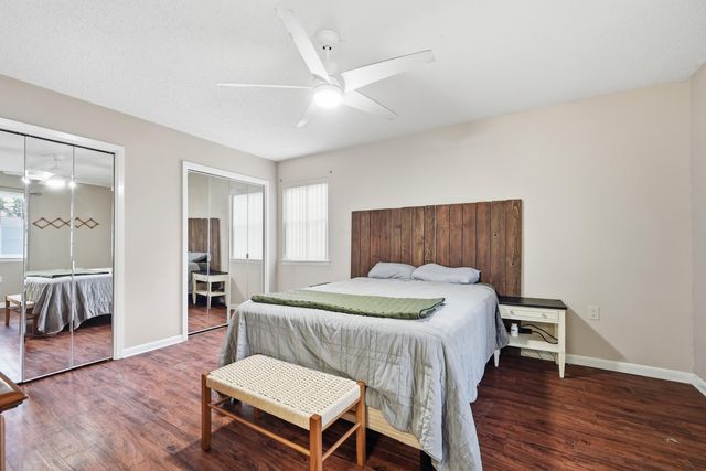 374 NW Makron Drive, Fort Walton Beach, FL 32548