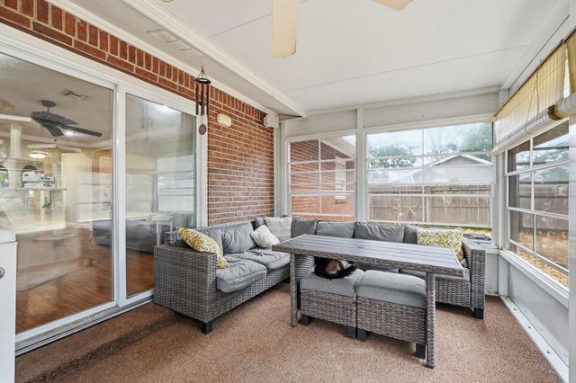 374 NW Makron Drive, Fort Walton Beach, FL 32548