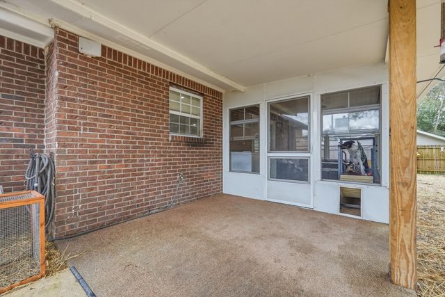 374 NW Makron Drive, Fort Walton Beach, FL 32548