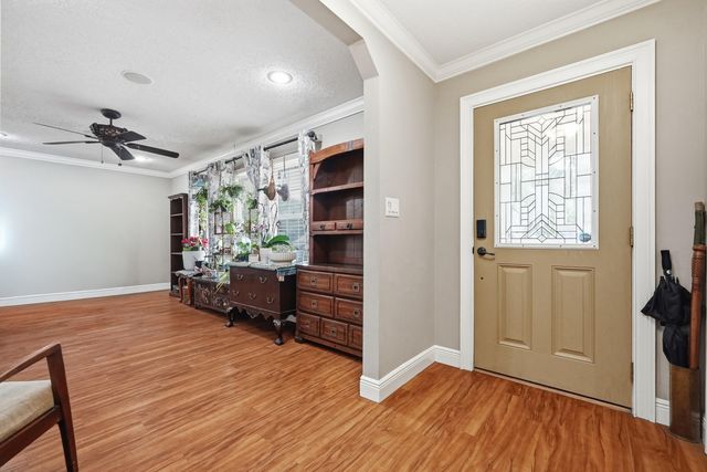 374 NW Makron Drive, Fort Walton Beach, FL 32548