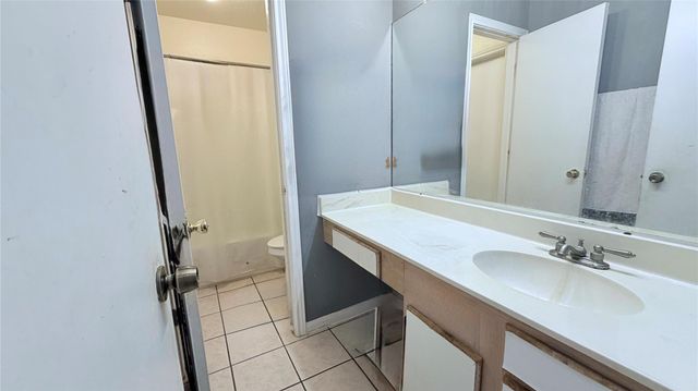 6330 Southwood Court S, Houston, TX 77035