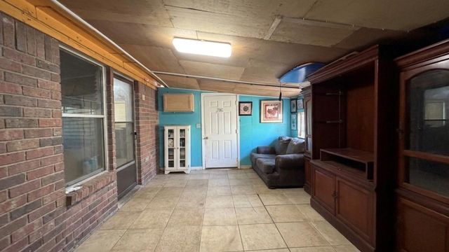6330 Southwood Court S, Houston, TX 77035