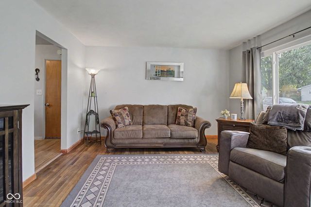 1913 Hawthorne Drive, Plainfield, IN 46168