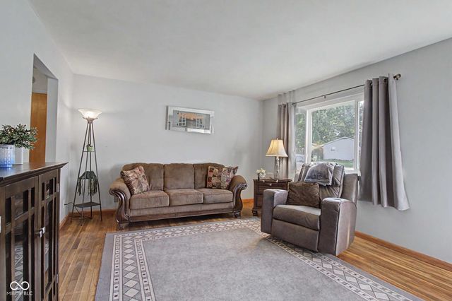 1913 Hawthorne Drive, Plainfield, IN 46168