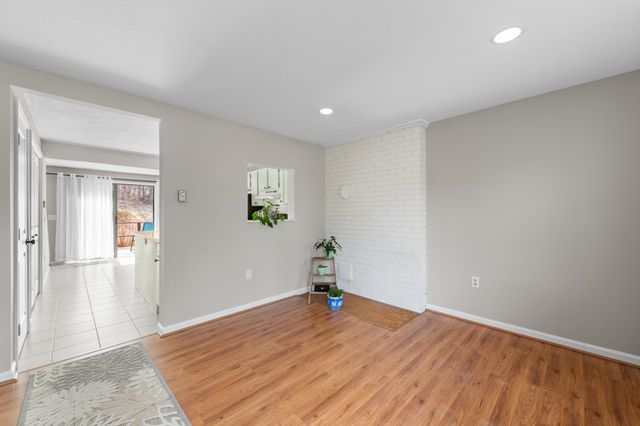 55 Lakewood Pines Rd Unit 9, Bristol, NH 03222