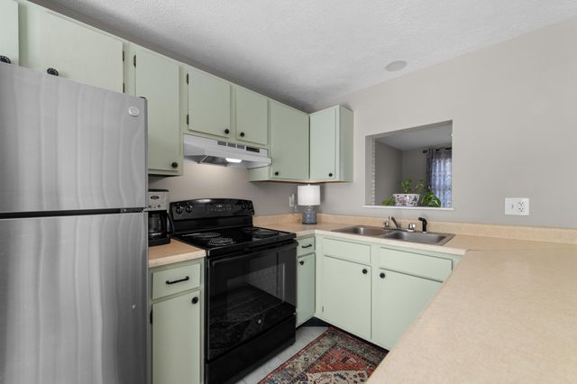 55 Lakewood Pines Rd Unit 9, Bristol, NH 03222