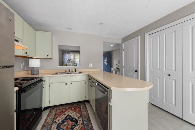 55 Lakewood Pines Rd Unit 9, Bristol, NH 03222