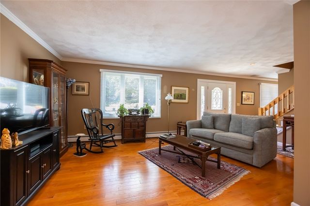 125 Main Street, Lincoln, RI 02802