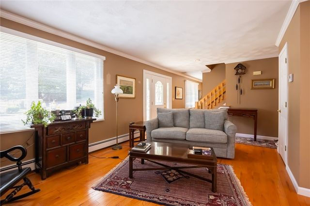 125 Main Street, Lincoln, RI 02802