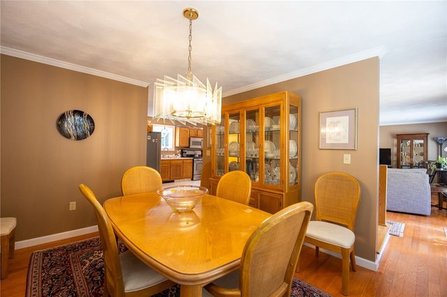 125 Main Street, Lincoln, RI 02802