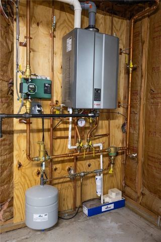 125 Main Street, Lincoln, RI 02802