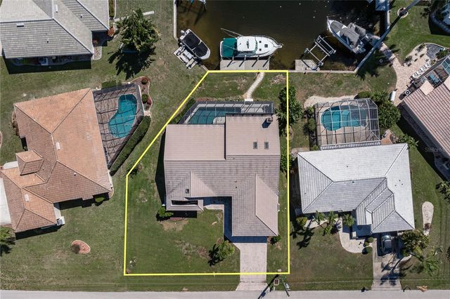 308 COLONY POINT DRIVE, Punta Gorda, FL 33950