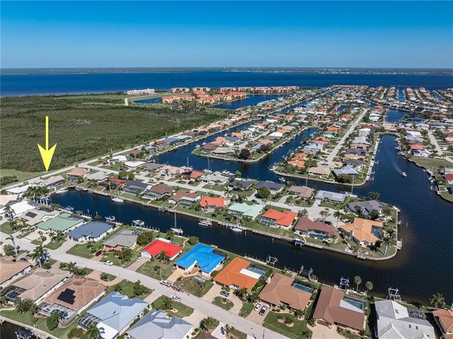 308 COLONY POINT DRIVE, Punta Gorda, FL 33950