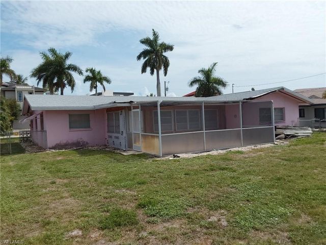 525 Coral DR, Cape Coral, FL 33904