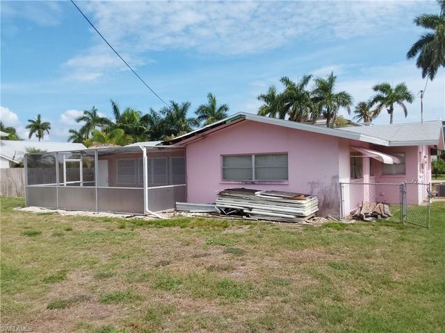 525 Coral DR, Cape Coral, FL 33904
