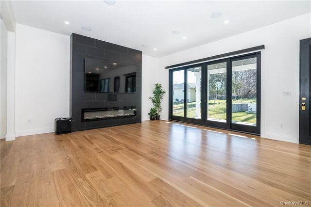 23 Poplar Street, Elmsford, NY 10523