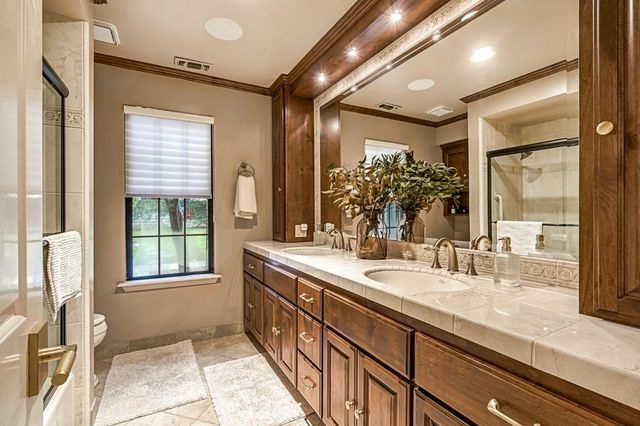 3837 W Fir Avenue, Fresno, CA 93711