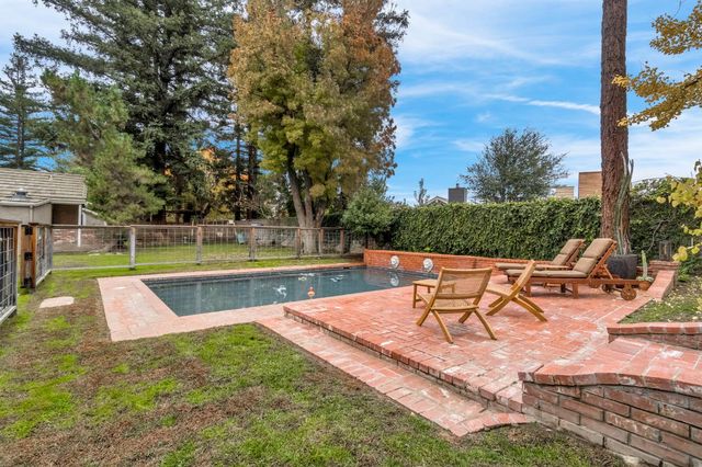 3837 W Fir Avenue, Fresno, CA 93711