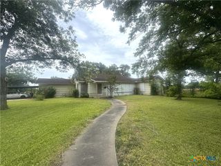 308 Avenue E, Victoria, TX 77901