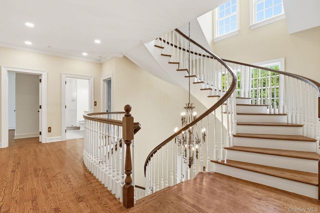 2 Heathcote Drive, Mount Kisco, NY 10549