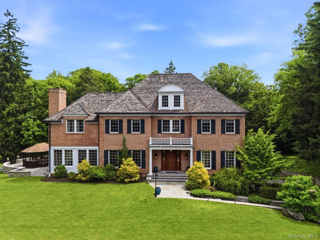 2 Heathcote Drive, Mount Kisco, NY 10549