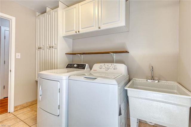 32 Little Florida RD, Poquoson, VA 23662