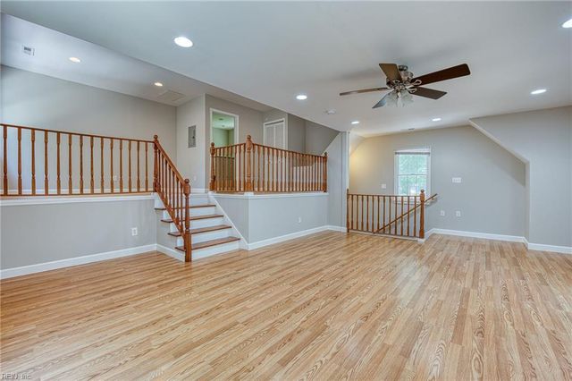 32 Little Florida RD, Poquoson, VA 23662