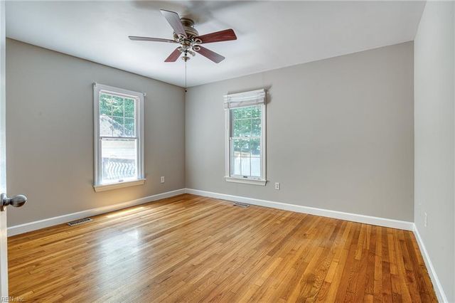 32 Little Florida RD, Poquoson, VA 23662