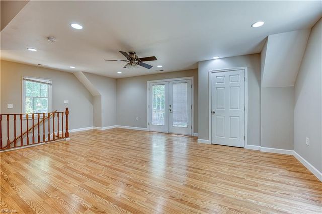 32 Little Florida RD, Poquoson, VA 23662