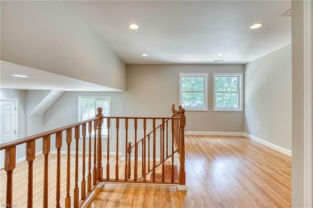 32 Little Florida RD, Poquoson, VA 23662