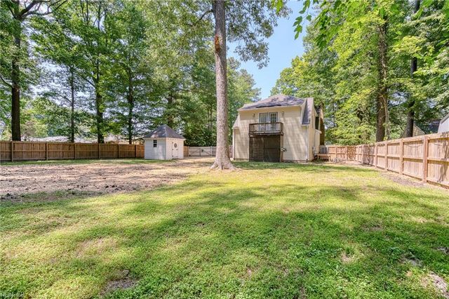 32 Little Florida RD, Poquoson, VA 23662