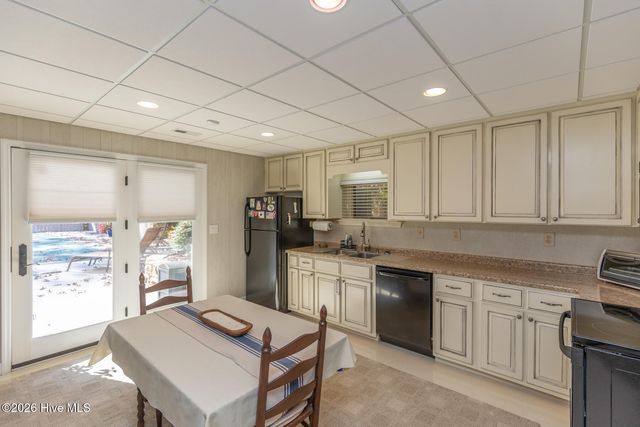 504 Murdocksville Road, West End, NC 27376