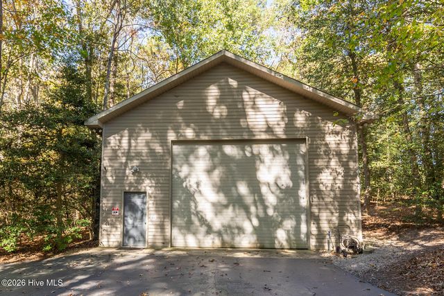 504 Murdocksville Road, West End, NC 27376