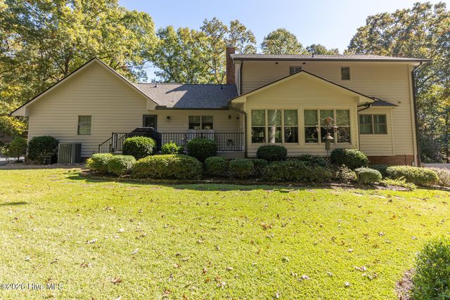 504 Murdocksville Road, West End, NC 27376