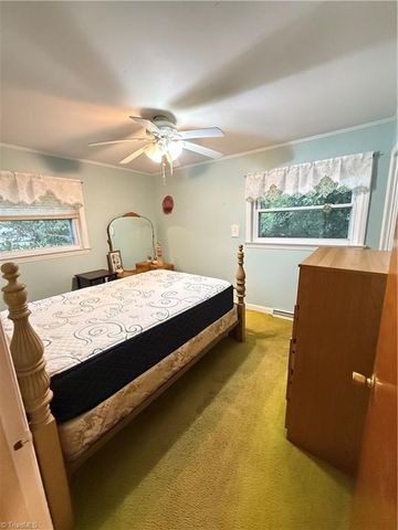 226 Sheffield Avenue, Randleman, NC 27317