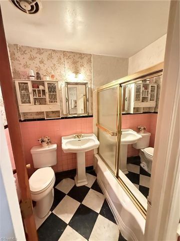 226 Sheffield Avenue, Randleman, NC 27317