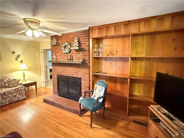 226 Sheffield Avenue, Randleman, NC 27317