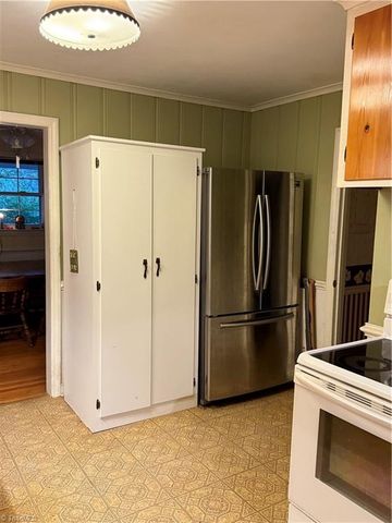 226 Sheffield Avenue, Randleman, NC 27317