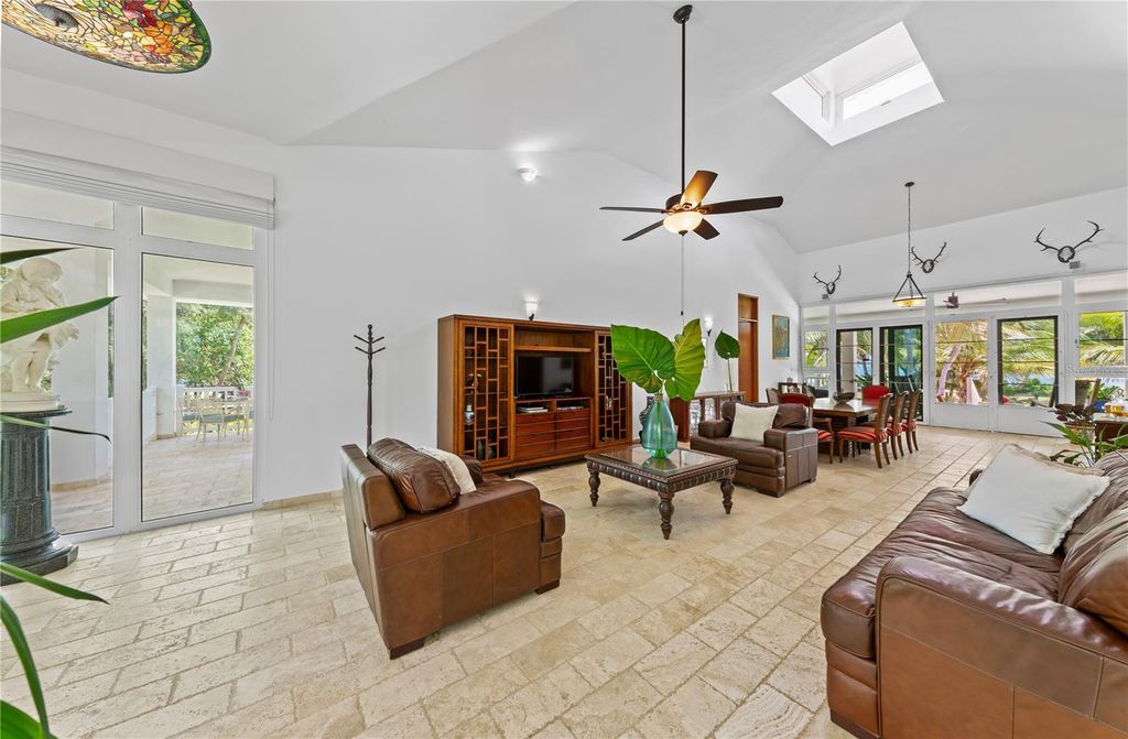Image 2 of property listing at 6 CAMINO LAS PICUAS, Rio Grande, PR 00745