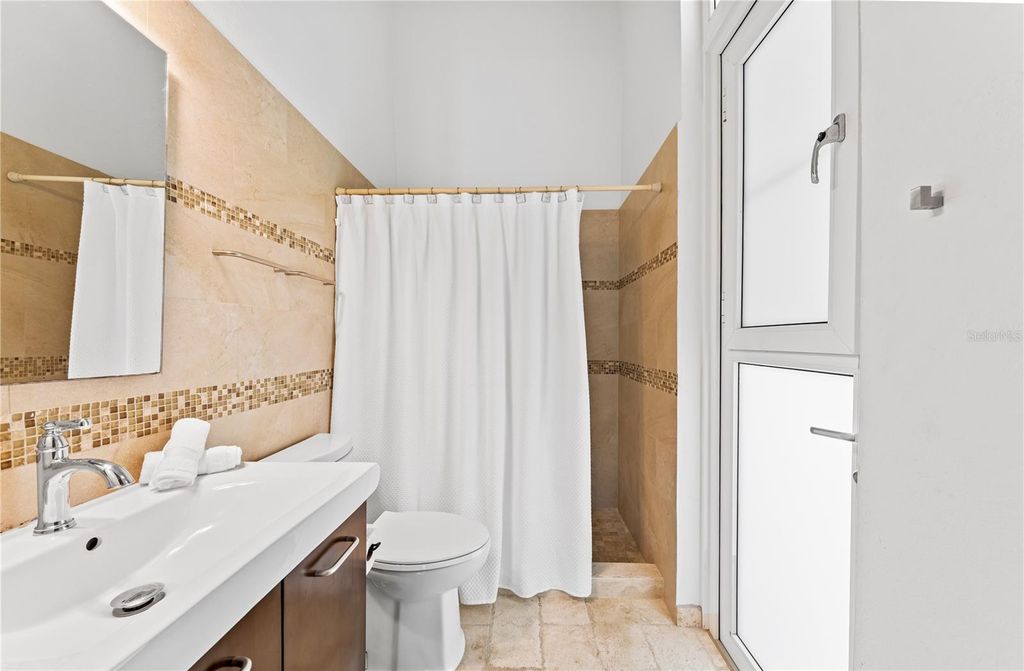 Image 19 of property listing at 6 CAMINO LAS PICUAS, Rio Grande, PR 00745