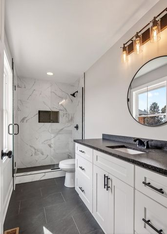 698 Mike Muncey Rd, Mcminnville, TN 37110