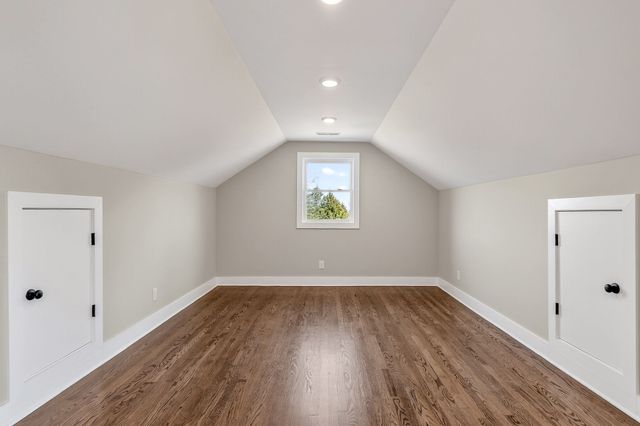 698 Mike Muncey Rd, Mcminnville, TN 37110