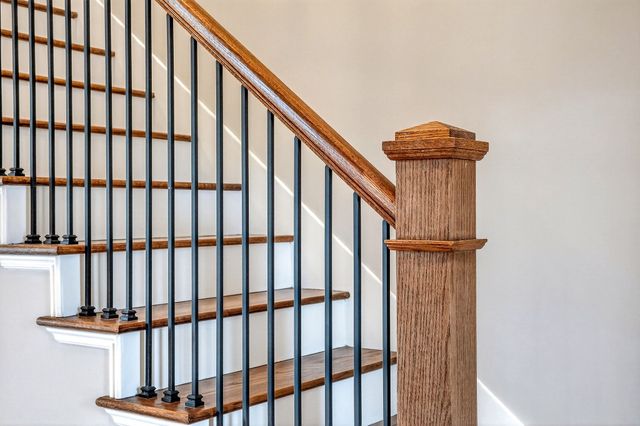 698 Mike Muncey Rd, Mcminnville, TN 37110