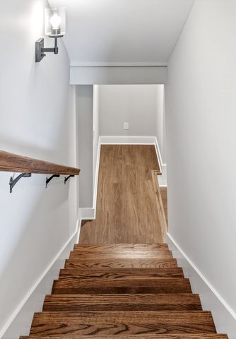 698 Mike Muncey Rd, Mcminnville, TN 37110