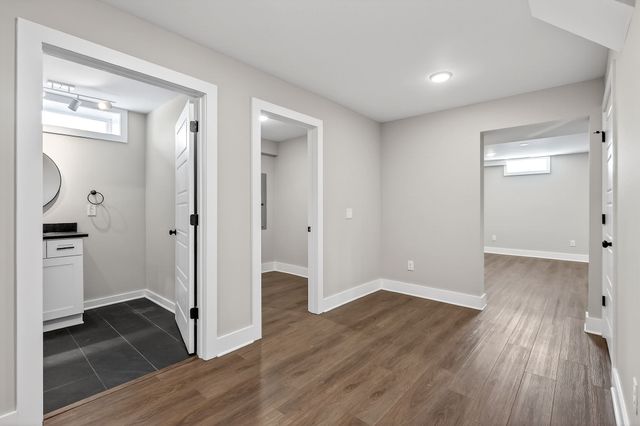 698 Mike Muncey Rd, Mcminnville, TN 37110