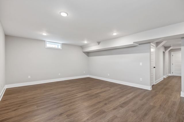 698 Mike Muncey Rd, Mcminnville, TN 37110