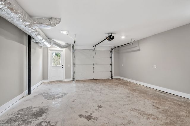 698 Mike Muncey Rd, Mcminnville, TN 37110