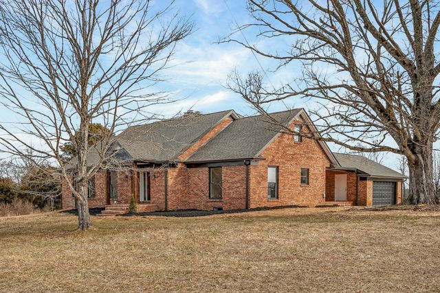 698 Mike Muncey Rd, Mcminnville, TN 37110