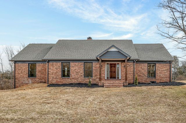 698 Mike Muncey Rd, Mcminnville, TN 37110